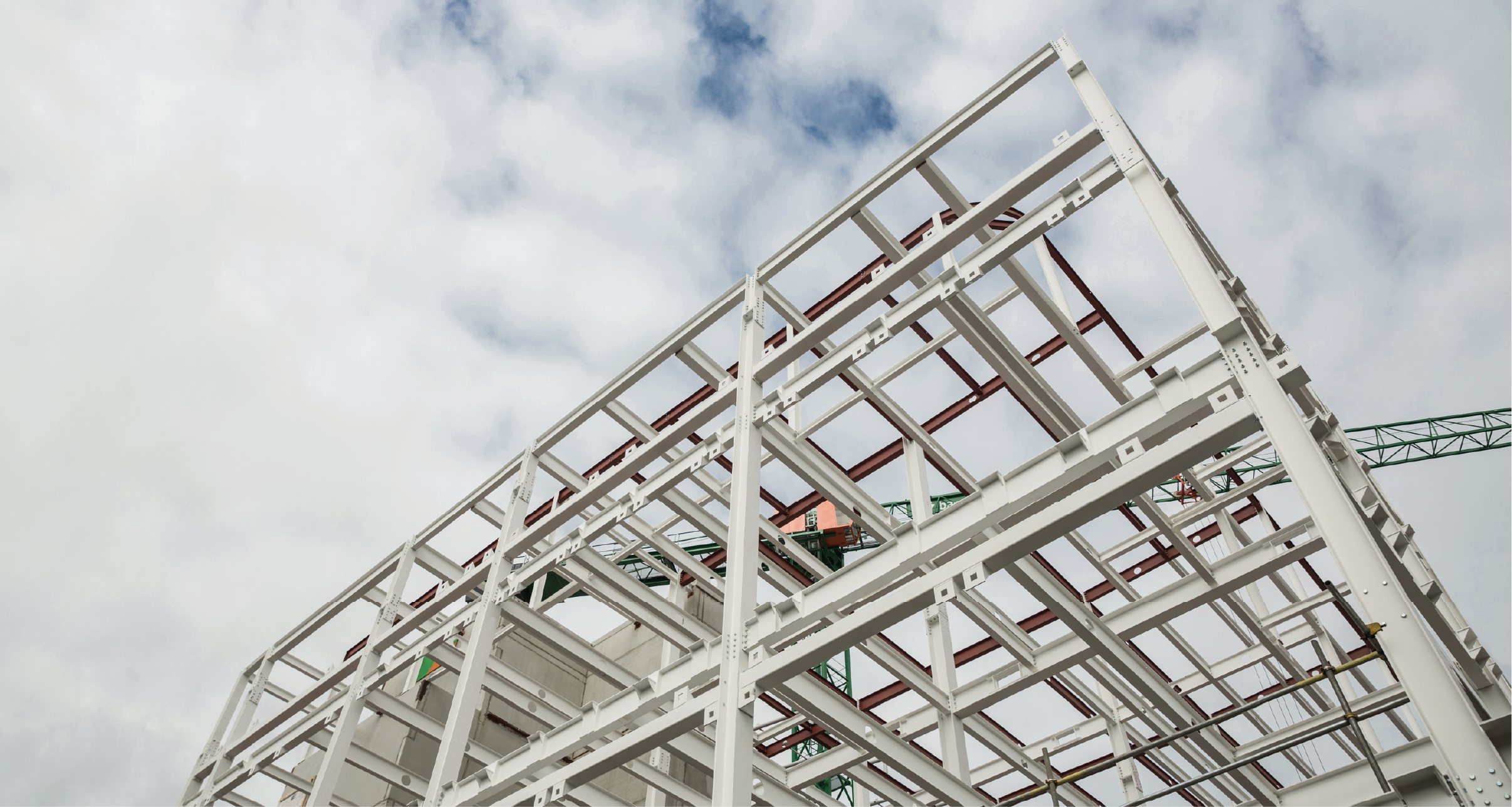 Structure métallique industrielle de grande envergure réalisée par SKCMM à Sfax